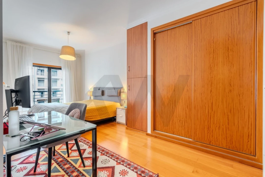 Apartamento T2 para Venda em Odivelas Foto 12