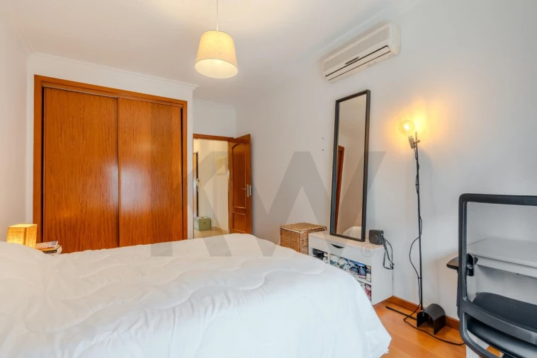 Apartamento T2 para Venda em Odivelas Foto 15