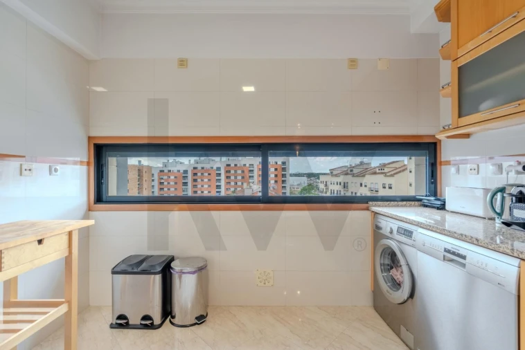 Apartamento T2 para Venda em Odivelas Foto 22