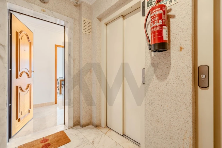 Apartamento T2 para Venda em Odivelas Foto 24