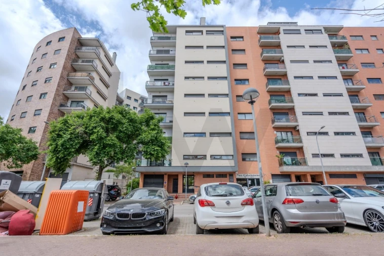 Apartamento T2 para Venda em Odivelas Foto 30