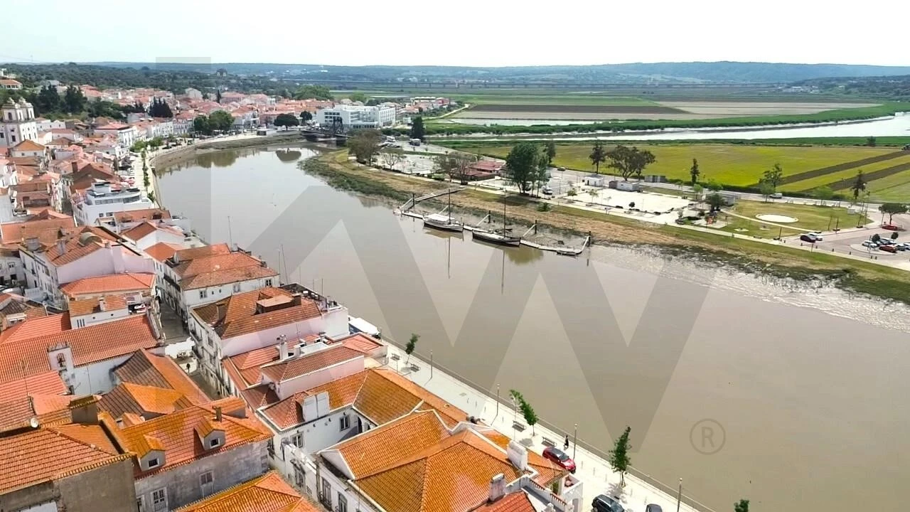 Moradia T2 para Venda em Santa Maria do Castelo e Santiago e Santa Susana Foto 29