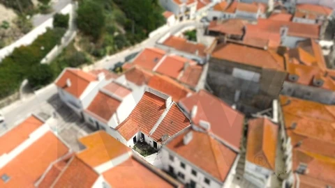 Moradia T2 para Venda em Santa Maria do Castelo e Santiago e Santa Susana