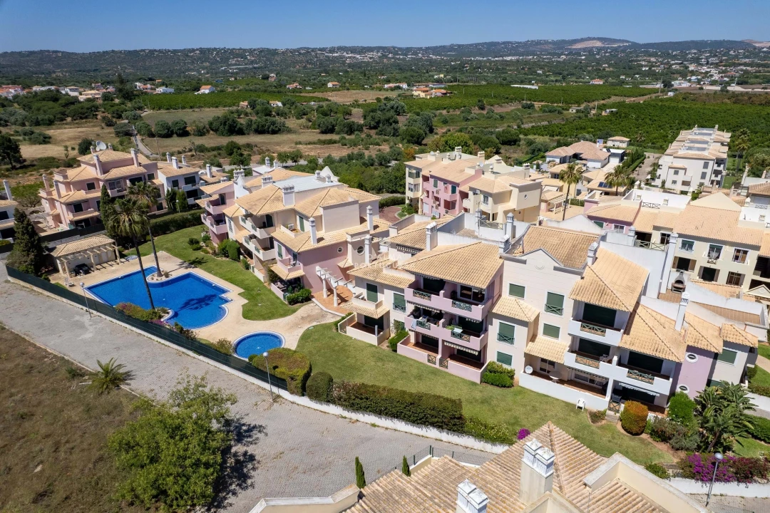 Apartamento T2 para Venda em Albufeira e Olhos de Água Foto 8