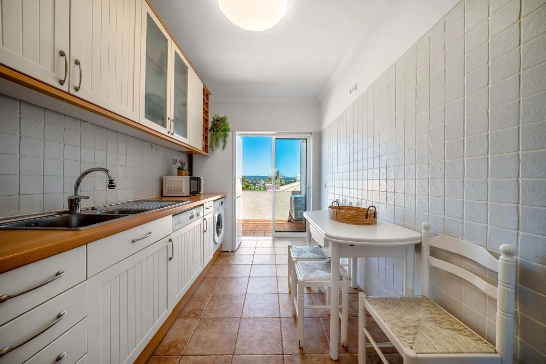 Apartamento T2 para Venda em Albufeira e Olhos de Água Foto 14