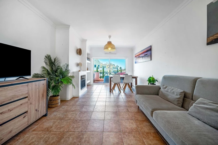 Apartamento T2 para Venda em Albufeira e Olhos de Água Foto 9