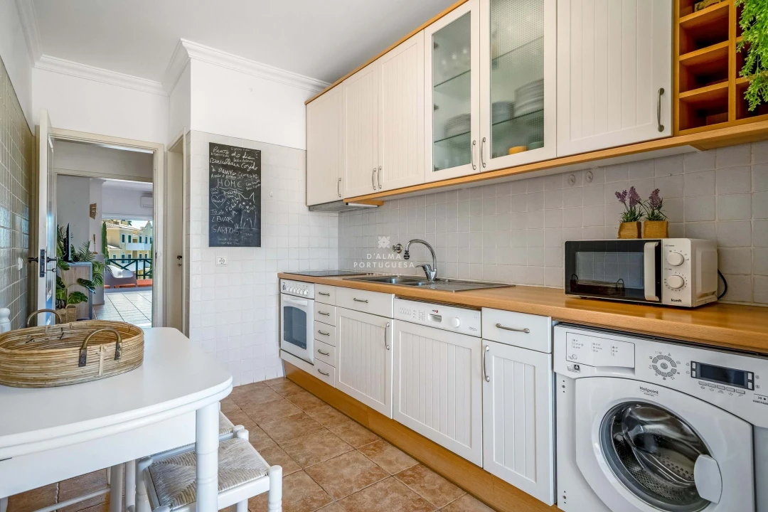 Apartamento T2 para Venda em Albufeira e Olhos de Água Foto 16