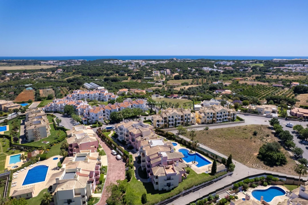 Apartamento T2 para Venda em Albufeira e Olhos de Água Foto 1