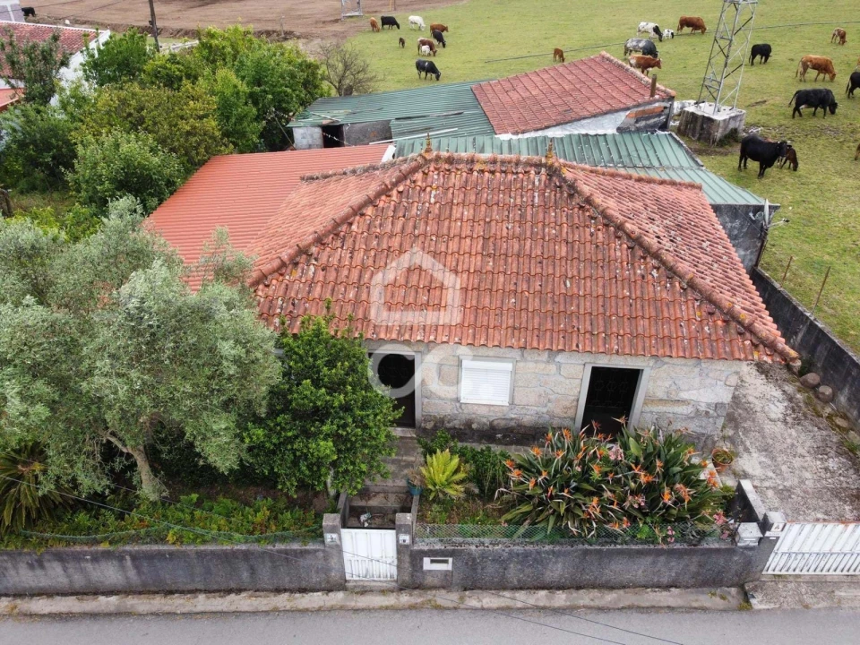 Moradia T3 para Venda em Brufe Foto 11