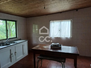 Moradia T3 para Venda em Brufe