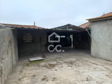 Moradia T3 para Venda em Brufe