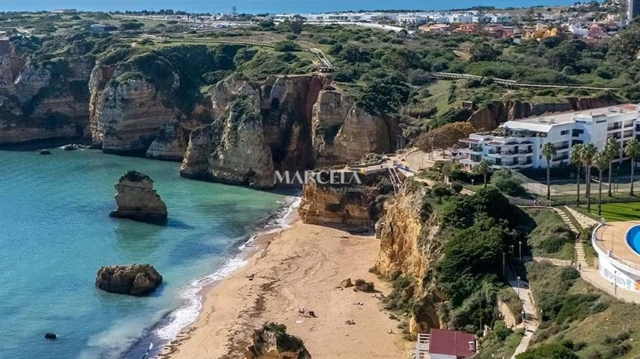 Garagem para Venda em Lagos (São Sebastião e Santa Maria)