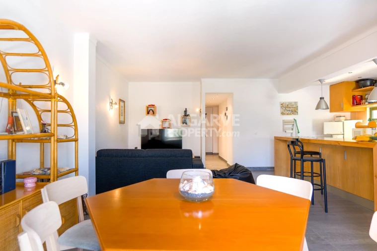 Apartamento T2 para Venda em Albufeira e Olhos de Água Foto 7