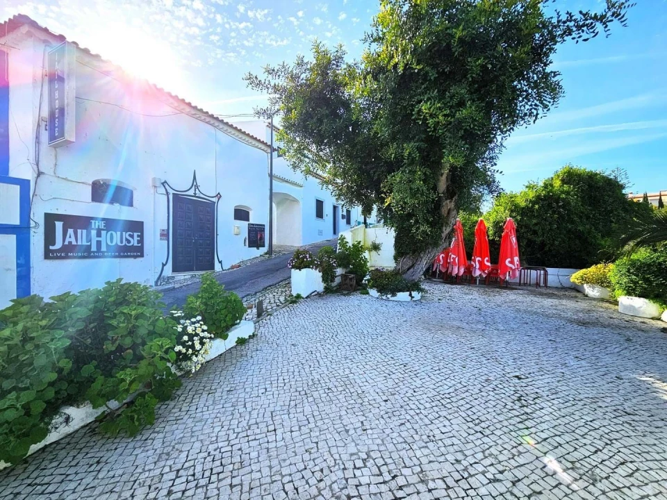 Moradia T4 para Venda em Lagoa e Carvoeiro Foto 1