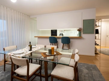 Apartamento T3 para Venda em Lordelo do Ouro e Massarelos