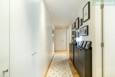 Apartamento T3 para Venda em Lordelo do Ouro e Massarelos