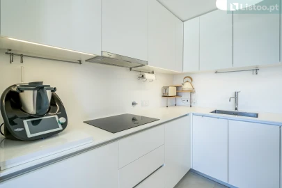 Apartamento T3 para Venda em Lordelo do Ouro e Massarelos