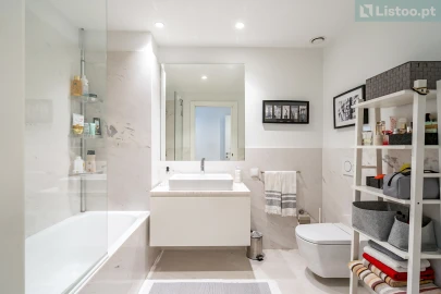 Apartamento T3 para Venda em Lordelo do Ouro e Massarelos