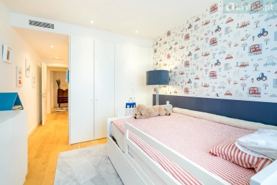 Apartamento T3 para Venda em Lordelo do Ouro e Massarelos