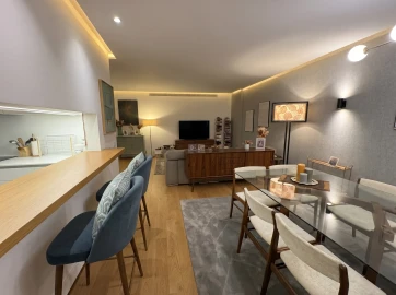 Apartamento T3 para Venda em Lordelo do Ouro e Massarelos