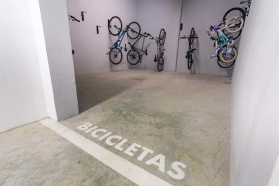 Apartamento T3 para Venda em Lordelo do Ouro e Massarelos