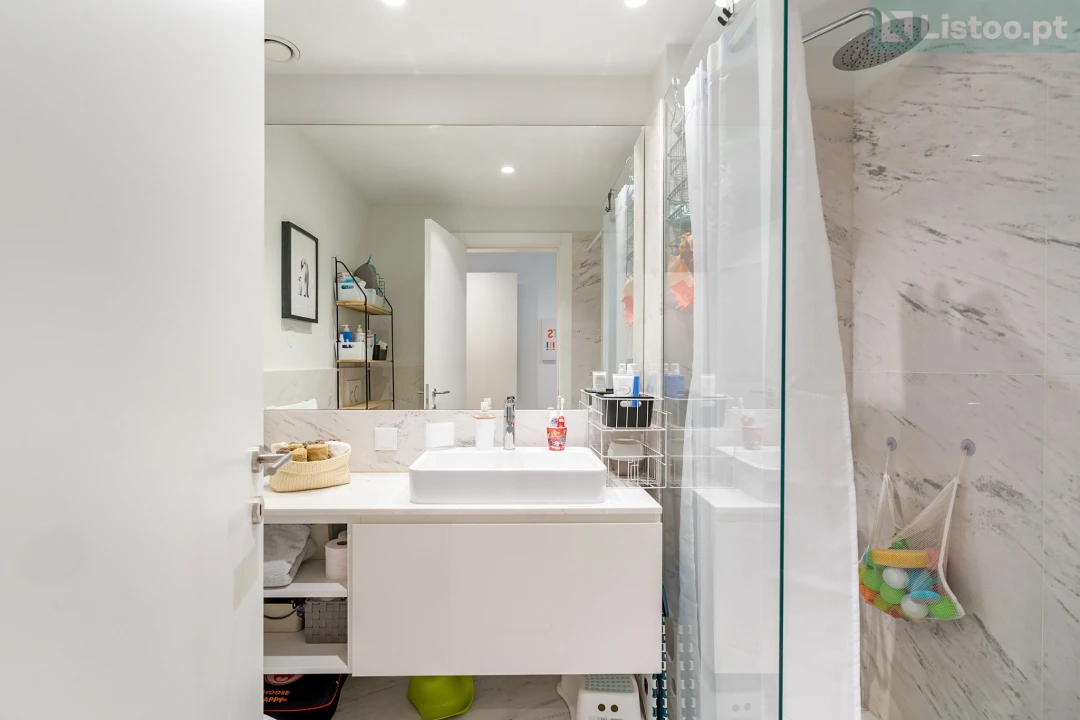 Apartamento T3 para Venda em Lordelo do Ouro e Massarelos Foto 23