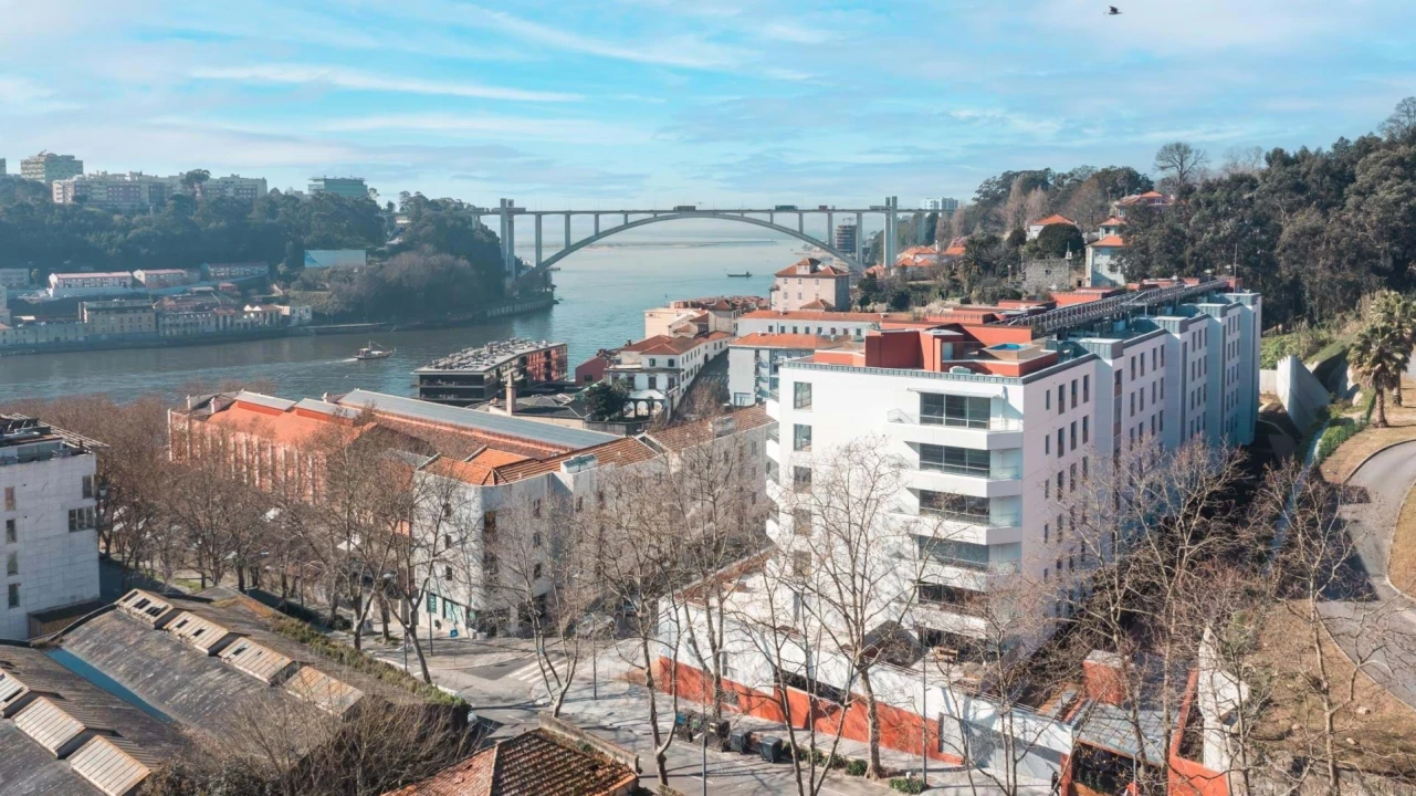 Apartamento T3 para Venda em Lordelo do Ouro e Massarelos Foto 3