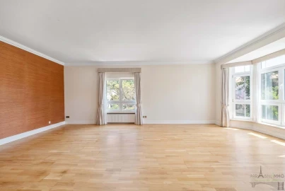 Apartamento T4 para Venda em Cascais e Estoril