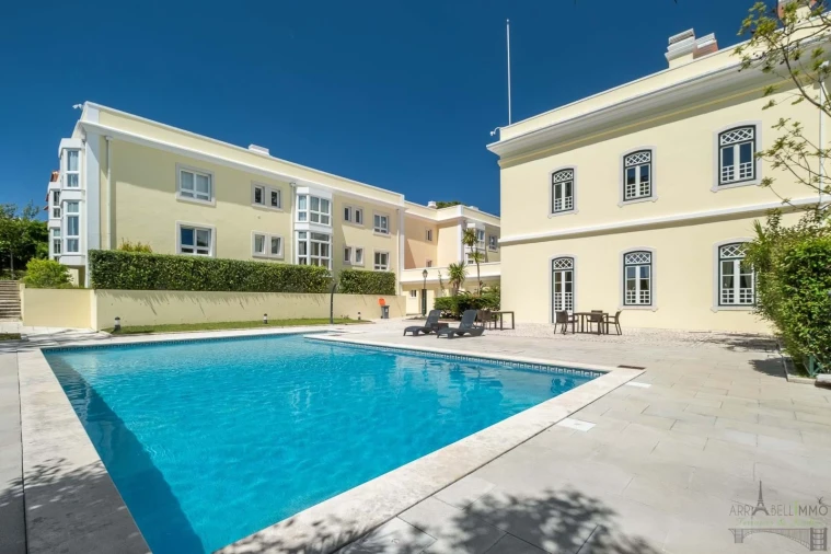 Apartamento T4 para Venda em Cascais e Estoril Foto 3
