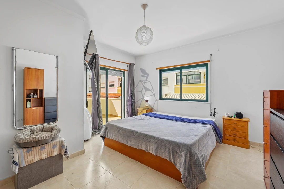 Apartamento T2 para Venda em Quarteira Foto 16
