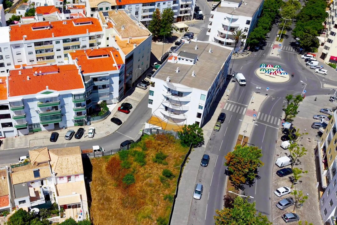 Apartamento T2 para Venda em Quarteira Foto 36