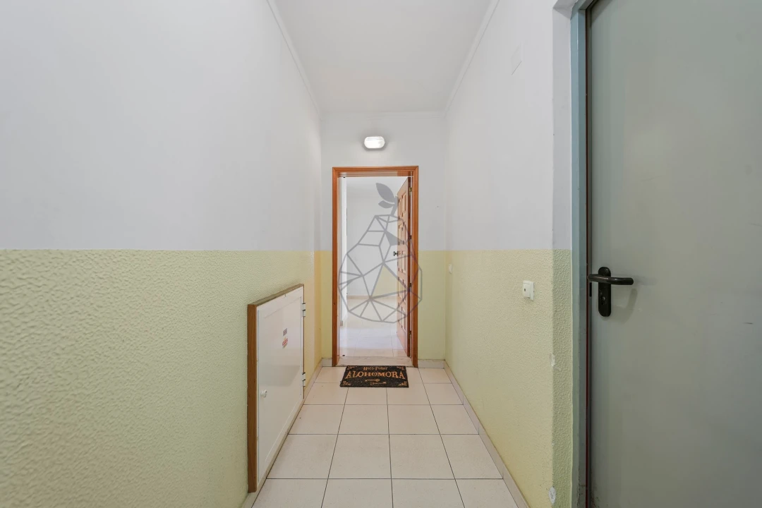 Apartamento T2 para Venda em Quarteira Foto 30