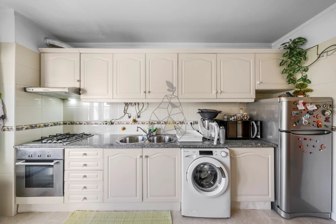 Apartamento T2 para Venda em Quarteira Foto 23