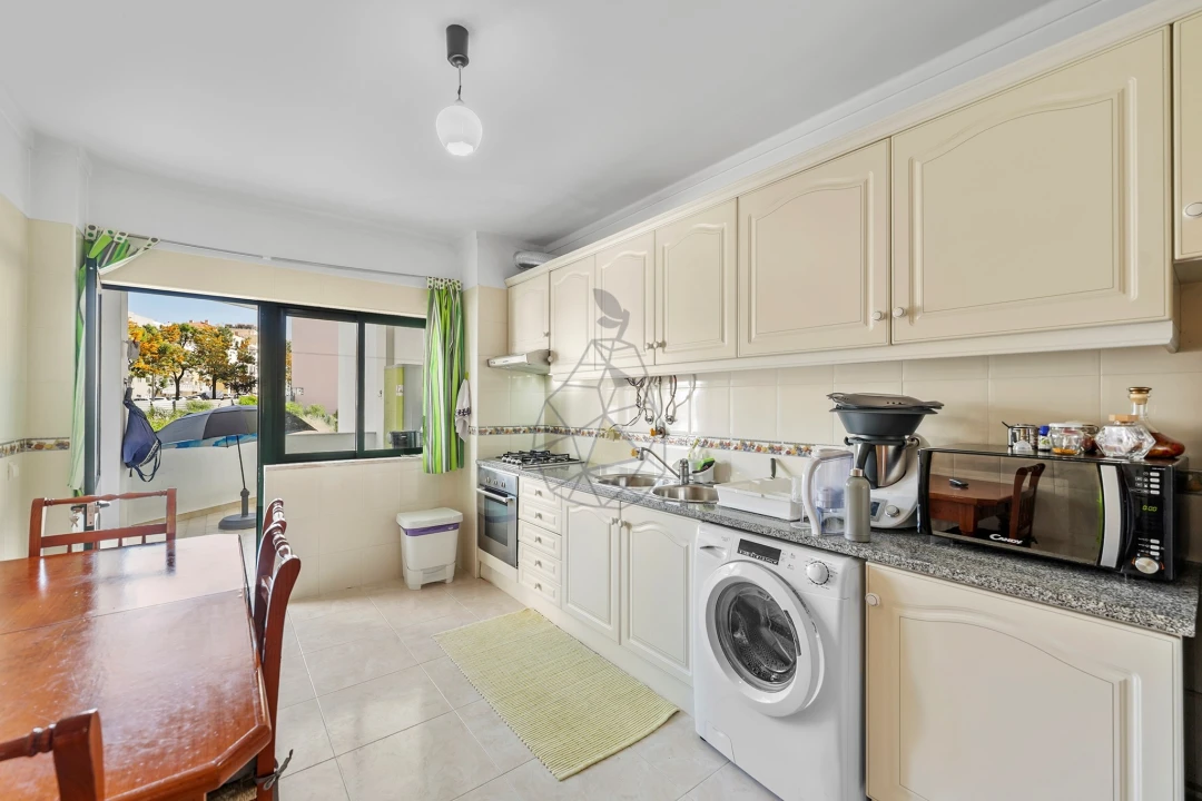 Apartamento T2 para Venda em Quarteira Foto 21