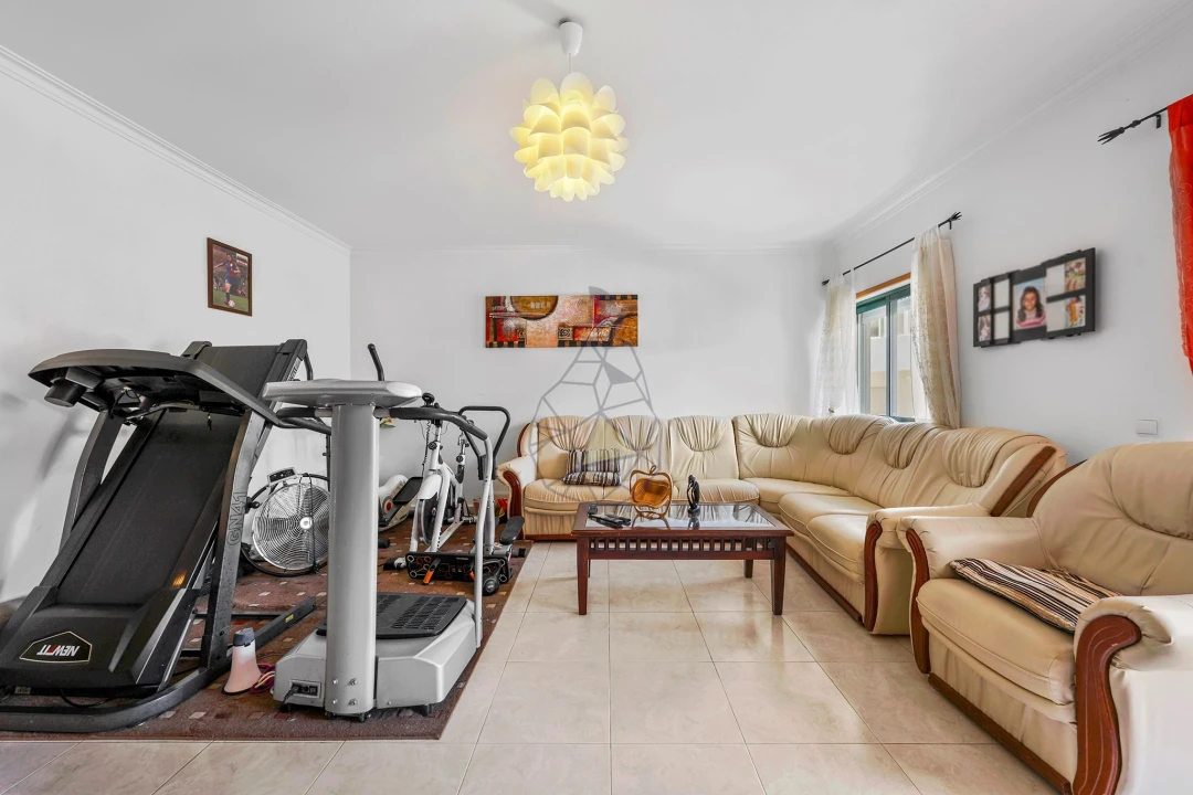 Apartamento T2 para Venda em Quarteira Foto 4