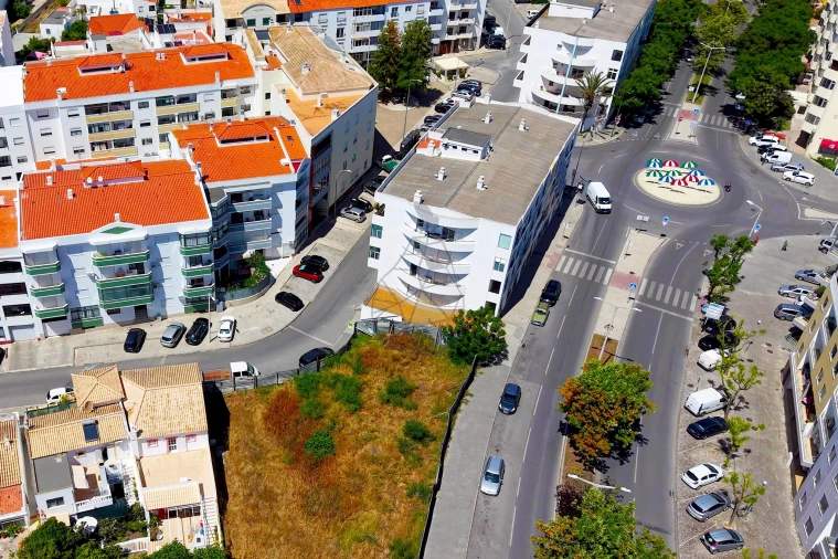 Apartamento T2 para Venda em Quarteira Foto 36
