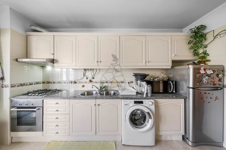 Apartamento T2 para Venda em Quarteira Foto 23