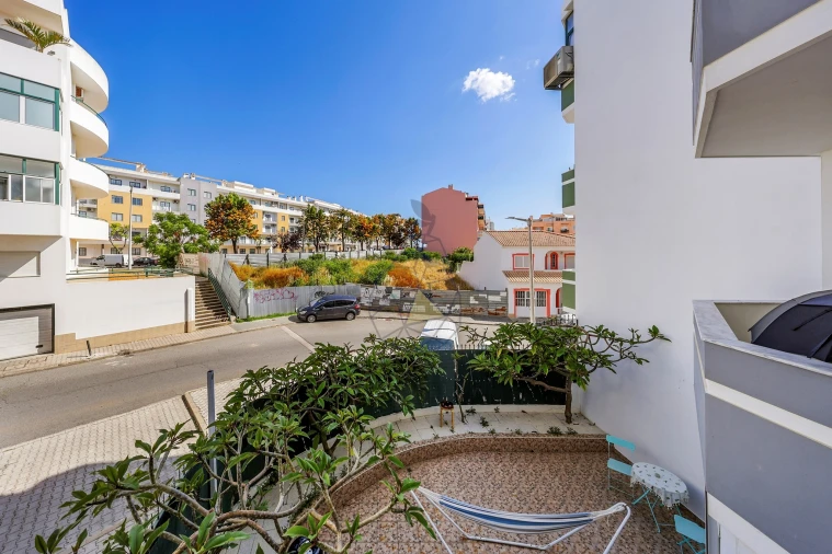 Apartamento T2 para Venda em Quarteira Foto 27