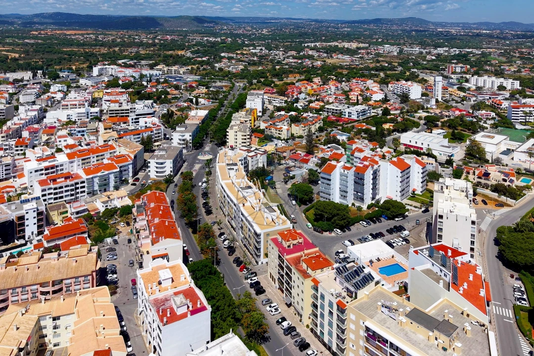 Apartamento T2 para Venda em Quarteira Foto 39