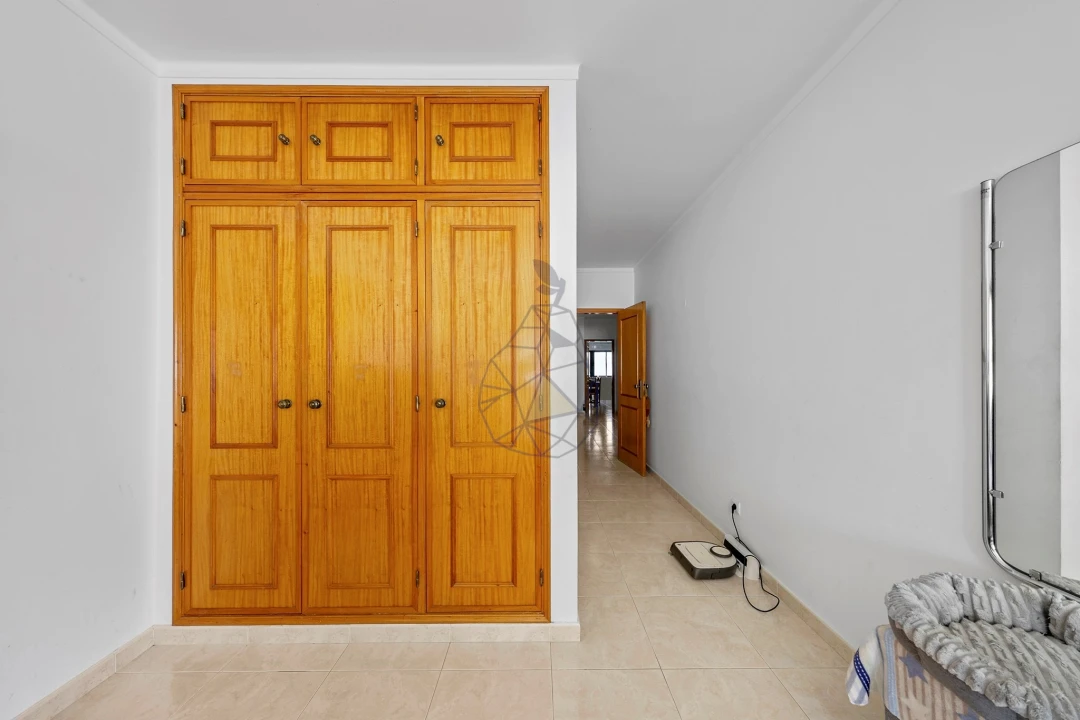 Apartamento T2 para Venda em Quarteira Foto 19