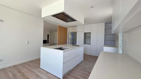 Moradia T3 para Venda em Vau