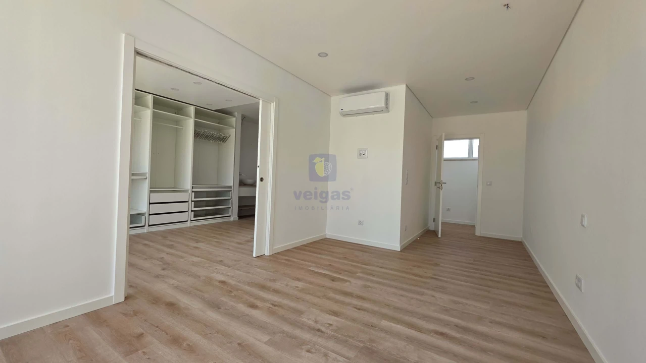 Moradia T3 para Venda em Vau Foto 32