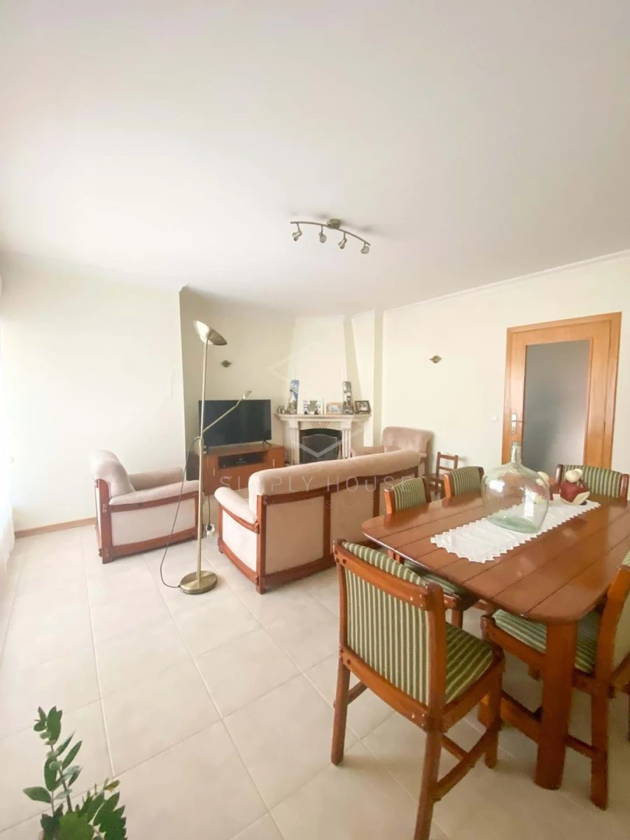 Apartamento T2 para Venda em Maiorga Foto 5