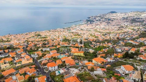 Moradia T3 para Venda em Funchal (Santa Maria Maior)