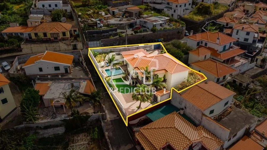 Moradia T3 para Venda em Funchal (Santa Maria Maior) Foto 3