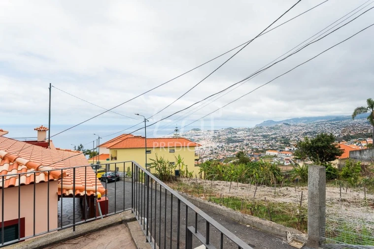 Moradia T3 para Venda em Funchal (Santa Maria Maior) Foto 47