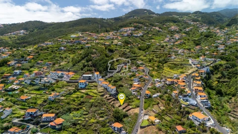 Terreno para Venda em Santa Cruz