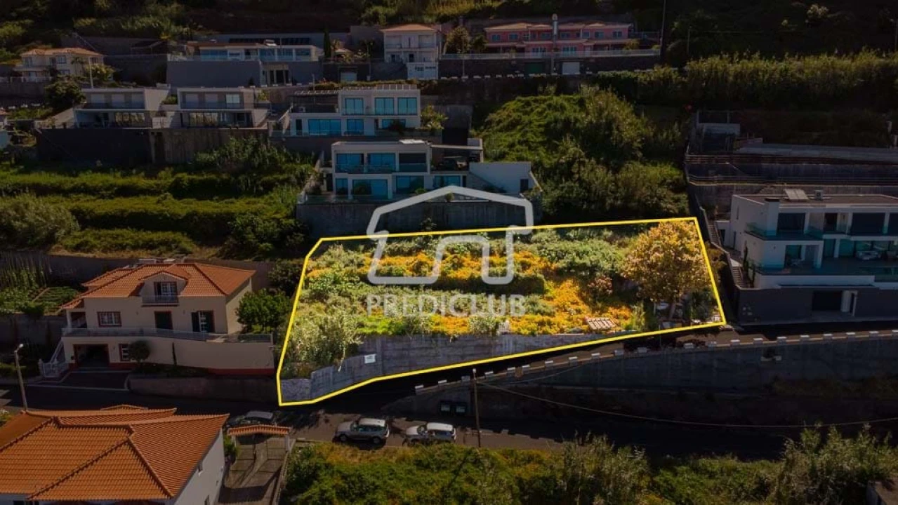 Terreno para Venda em Arco da Calheta Foto 2