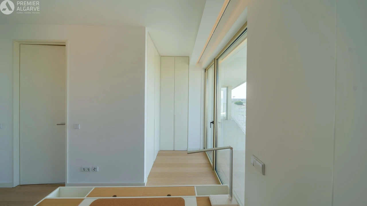 Apartamento T3 para Venda em Faro (Sé e São Pedro) Foto 14