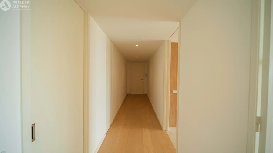 Apartamento T3 para Venda em Faro (Sé e São Pedro) Foto 5